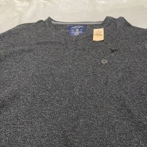 American Eagle long sleeve V neck sweater med
